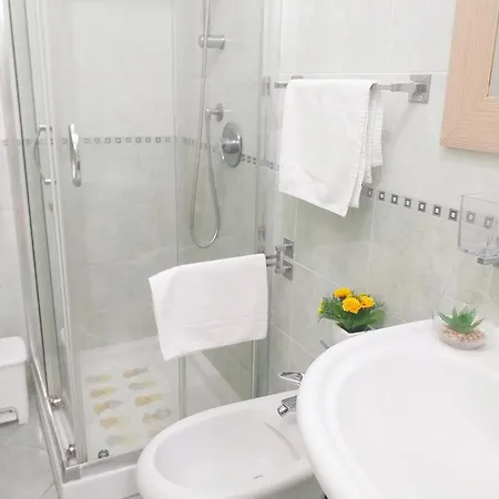 Lungomare 2 Homestay