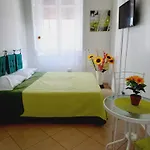 Lungomare 2 Ubytování v soukromí Reggio di Calabria